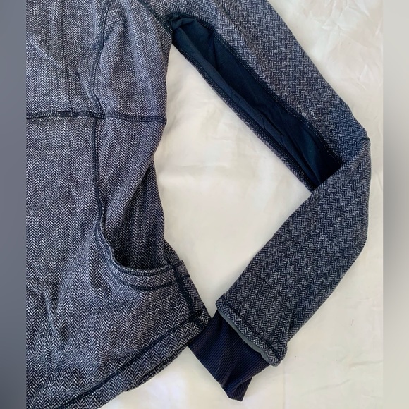 Lululemon Run Reflect Pullover - Picture 6 of 7